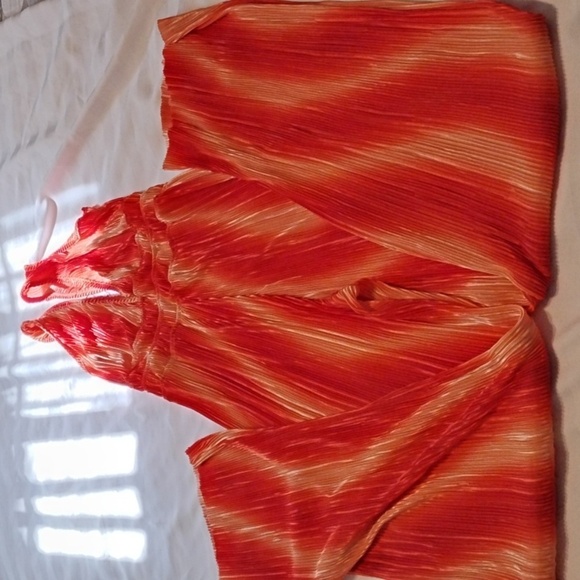 Fashion Nova Women's Sunset Cruise Plisse Jumpsuit, Size: S, NWT - Picture 13 of 15